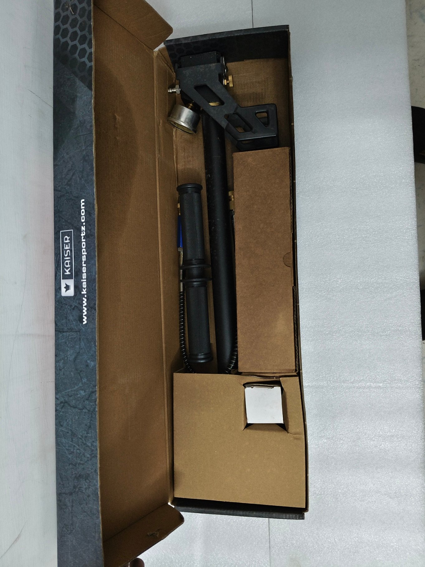 Kaiser 4-Stage Pump - Image 2